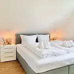 Tolles Freistehend Mit Sauna Und Kamin 度假居
