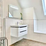 Tolles Freistehend Mit Sauna Und Kamin * 布特亚丁根