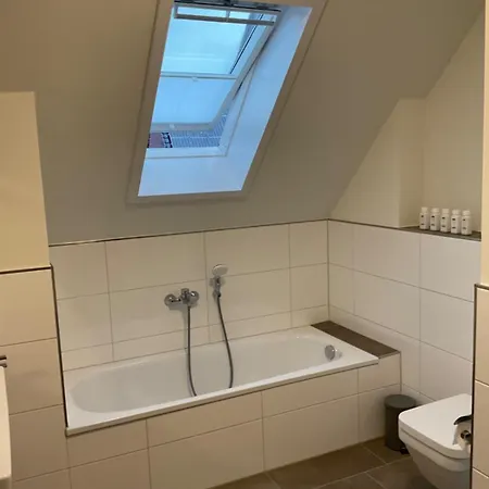 Dom wakacyjny Tolles Freistehend Mit Sauna Und Kamin