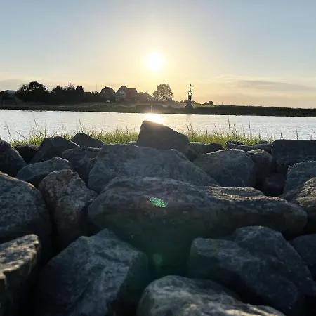 Tolles Freistehend Mit Sauna Und Kamin Semesterbostad