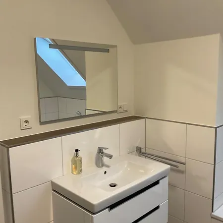 Dom wakacyjny Tolles Freistehend Mit Sauna Und Kamin *