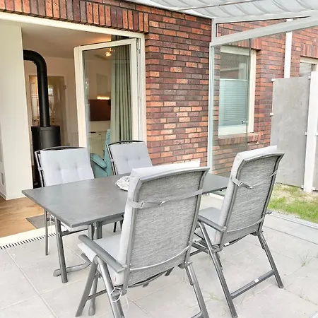 Holiday home Tolles Freistehend Mit Sauna Und Kamin