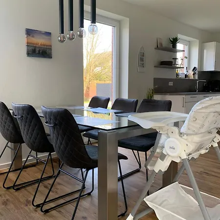 Tolles Freistehend Mit Sauna Und Kamin بيت للعطل